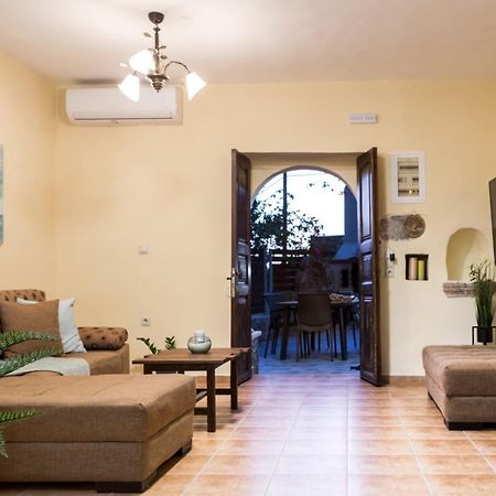Tzouganos Villa Szfinári Kültér fotó